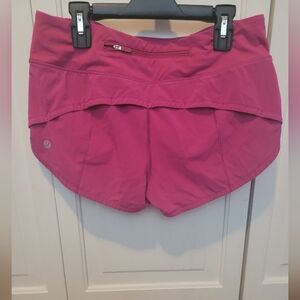 Lululemon 2.5 low rise Speed up short